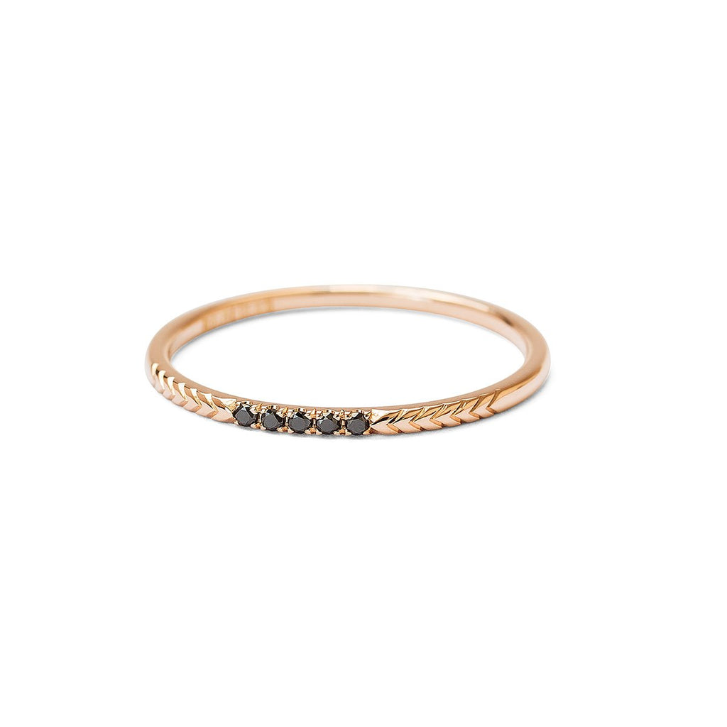 Feather ring - Black diamonds
